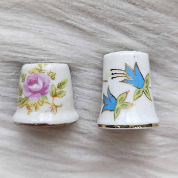 Vintage Thimbles - Picture 2 of 4